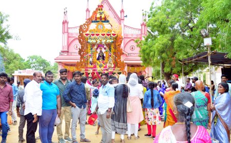 நாசரேத்-பிரகாசபுரம் பரிசுத்த பரலோக அன்னை ஆலயத் திருவிழா! அன்னையின் தேர் பவனி