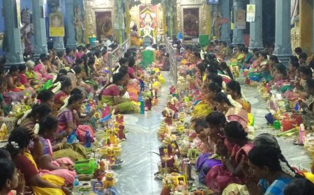 தூத்துக்குடி மேலசண்முகபுரம் பத்திரகாளியம்மன் கோவில் வரலட்சுமி பூஜை