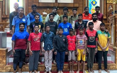 திருமறையூர் சேகரம் மறுரூப ஆலய பாடகர் குழுவினர்  தியானக் கூடுகை!
