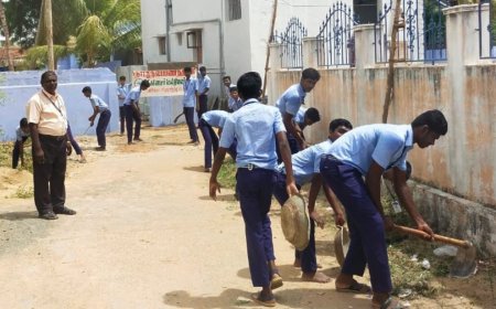 பனை விதைகளை விதைத்த பணிக்கநாடார்குடியிருப்பு பள்ளி மாணவர்கள்.!