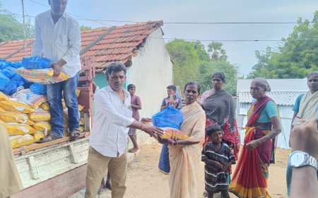 சென்னை,பொள்ளாச்சி உள்பட பல்வேறு மாவட்டங்களிலிருந்து தூத்துக்குடியில் குவிந்த நிவாரண பொருட்கள்