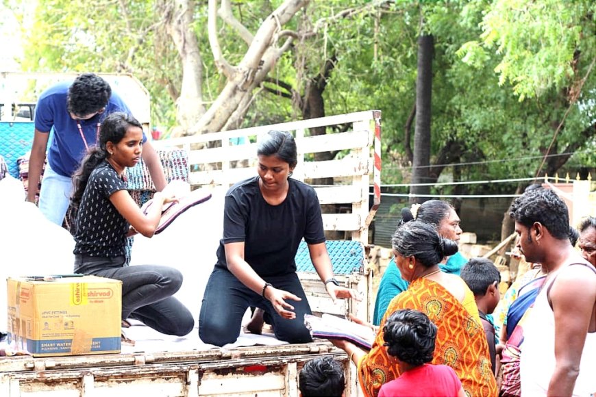 சென்னை கிறிஸ்தவக் கல்லூரி சார்பில் சிறுப்பாடு, அத்திமரபட்டி, சத்யாநகர், காலங்கரை கிராமங்களுக்கு நிவாரண பொருட்கள்