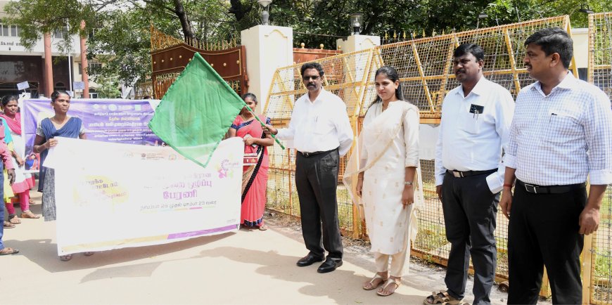 தூத்துக்குடி அருகே மனைவியை கொடூரமாக வெட்டிய கணவன் -  பெண்கள் வன்முறைக்கு எதிராக பேனர் பிடித்த சிறிது நேரத்தில் சம்பவம்