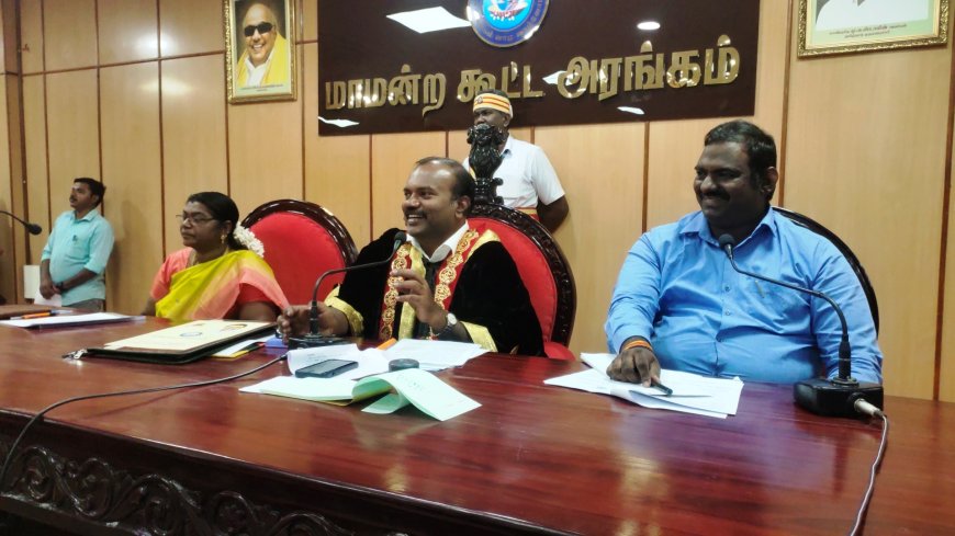 தூத்துக்குடி மாநகராட்சி கூட்டத்தில் ரூ.10 கோடி உபரி வருவாய் பட்ஜெட் - மேயர் ஜெகன் பெரியசாமி தாக்கல் செய்தார்