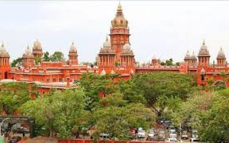 தேசிய கொடி ஏற்றுவதை தடுத்தால் குண்டாஸ் - உயர்நீதிமன்றம் அதிரடி உத்தரவு