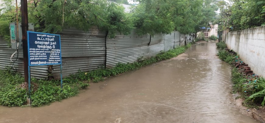 சேறும் சகதியுமாக கிடக்கும் கூட்டாம்புளி காமராஜர்நகர் - கண்டு கொள்ளாமல் இருக்கும் குமாரகிரி ஊராட்சி