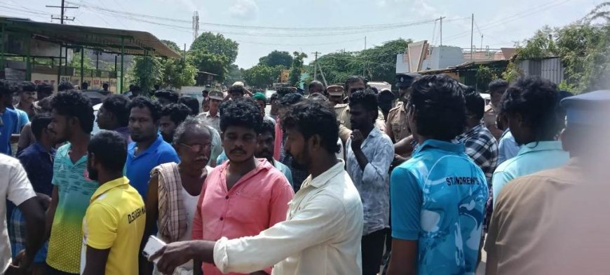 கூட்டாம்புளி வாலிபர் கொலை வழக்கில் குற்றவாளிகளை கைது செய்ய வலியுறுத்தி, கடைகள் அடைப்பு, சாலை மறியல்