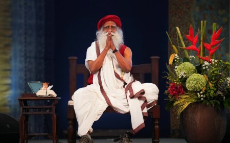 டெல்லியில் சத்குருவின் தியான நிகழ்ச்சி - 64 நாடுகளில் இருந்து வந்த 14,000 பேர் பங்கேற்பு