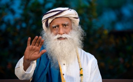 பயங்கரவாதத்தை இரும்பு கரம் கொண்டு ஒடுக்க வேண்டும் - காஷ்மீர் தாக்குதல் குறித்து சத்குரு