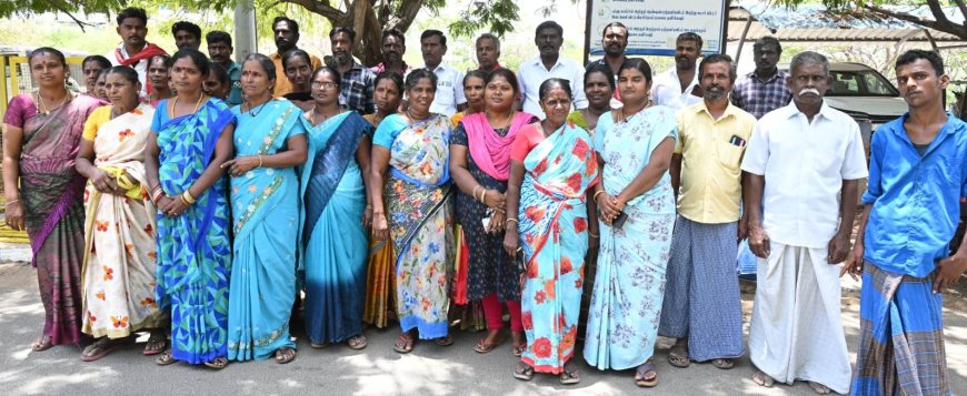 புதுக்கோட்டையில் போக்குவரத்து முடக்கத்திற்கு எதிராக பொதுமக்கள் மறியல், கலெக்டரிடம் மனு கொடுத்து போராட்டம்