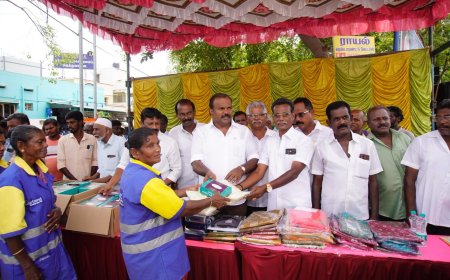 மன கசப்பில் இருந்த தூய்மைப்பணியாளர்கள் - கூலாக்கிய மேயர் ஜெகன் பெரியசாமி