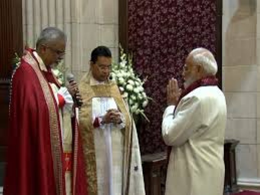 உலக அளவில் கொண்டாடப்பட்ட கிறிஸ்துமஸ் விழா - பிரதமர் நரேந்திர மோடி பங்கேற்பு