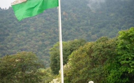 கோவை ஈஷா யோகா மையத்தில் குடியரசு தின விழா : தேஜஸ்வி சூர்யா எம்.பி பங்கேற்பு