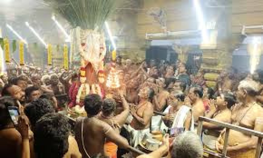 உவரி சுயம்புலிங்க சுவாமி கோயில் தைப்பூச தேர்த்திருவிழா கோலாகலம் – திரளான பக்தர்கள் பங்கேற்பு