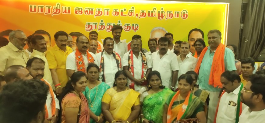 தூத்துக்குடியில் எதிரும் புதிருமாக இருந்த அதிமுக வேட்பாளர்களை ஒன்றிணைத்த பாஜக !