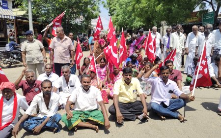 ஸ்ரீவைகுண்டம் வடகால் பாசனத்திற்கு தண்ணீர் கேட்டு புதுக்கோட்டையில் மறியல்
