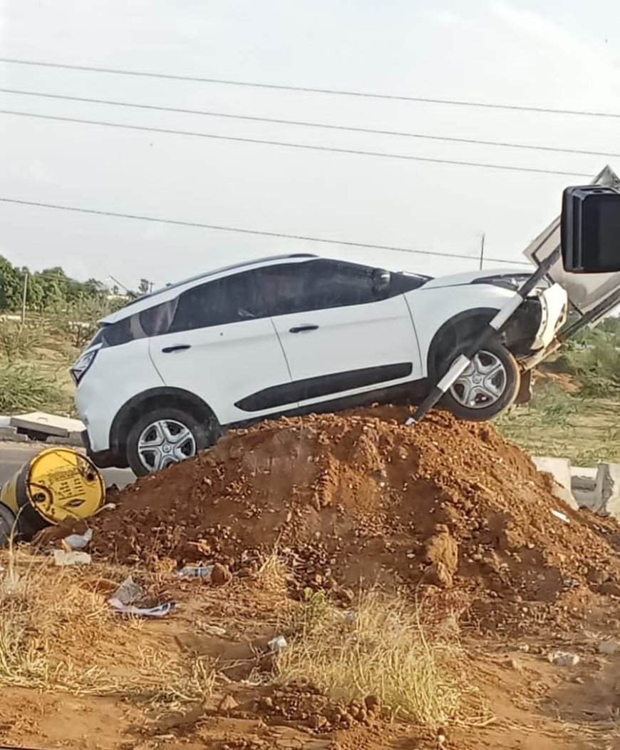 தூத்துக்குடி அருகே முறையான எச்சரிக்கை, அறிவிப்புகள் இல்லாமல் அடிக்கடி விபத்துக்கள்  நடக்கிறது