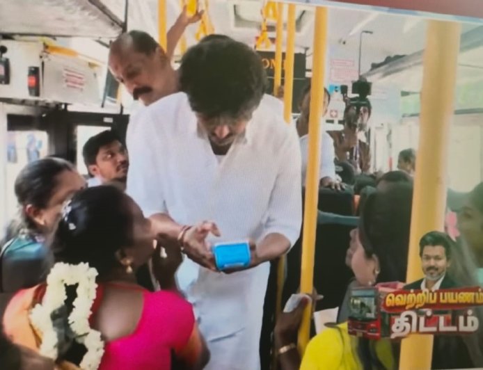 பெண்களின் இலவச பேருந்து பயணம் விரிவாக்கம்; ‘வெற்றிப் பயணம்’ திட்டத்தை தொடங்கி வைத்தார் முதல்வர் விஜய்