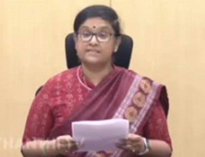 தேர்தல் ஆணையத்தை விமர்சிக்கும் கட்சிகள்… அனைத்துக் கட்சிக் கூட்டத்தில் இருந்து வெளிநடப்பு ஏன்? – பொதுமக்கள் கேள்வி